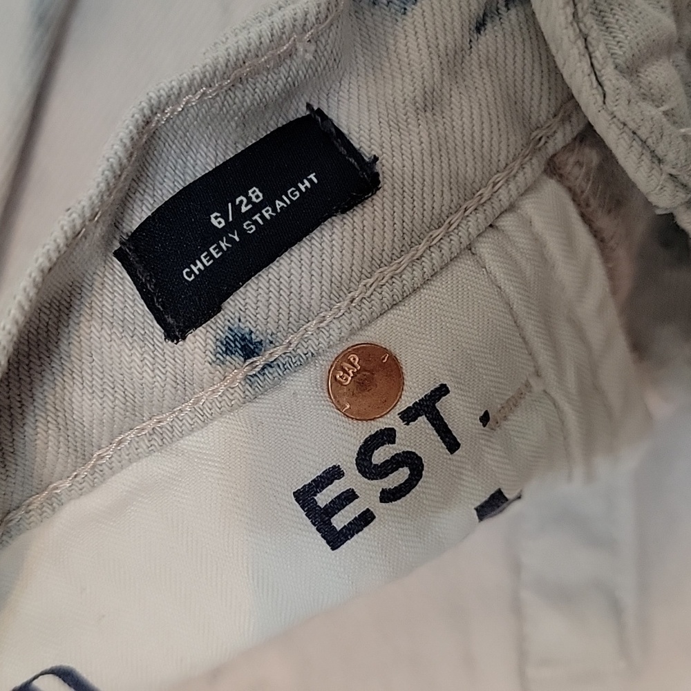 Gap Cheeky Straight Jeans - Picture 6 of 7
